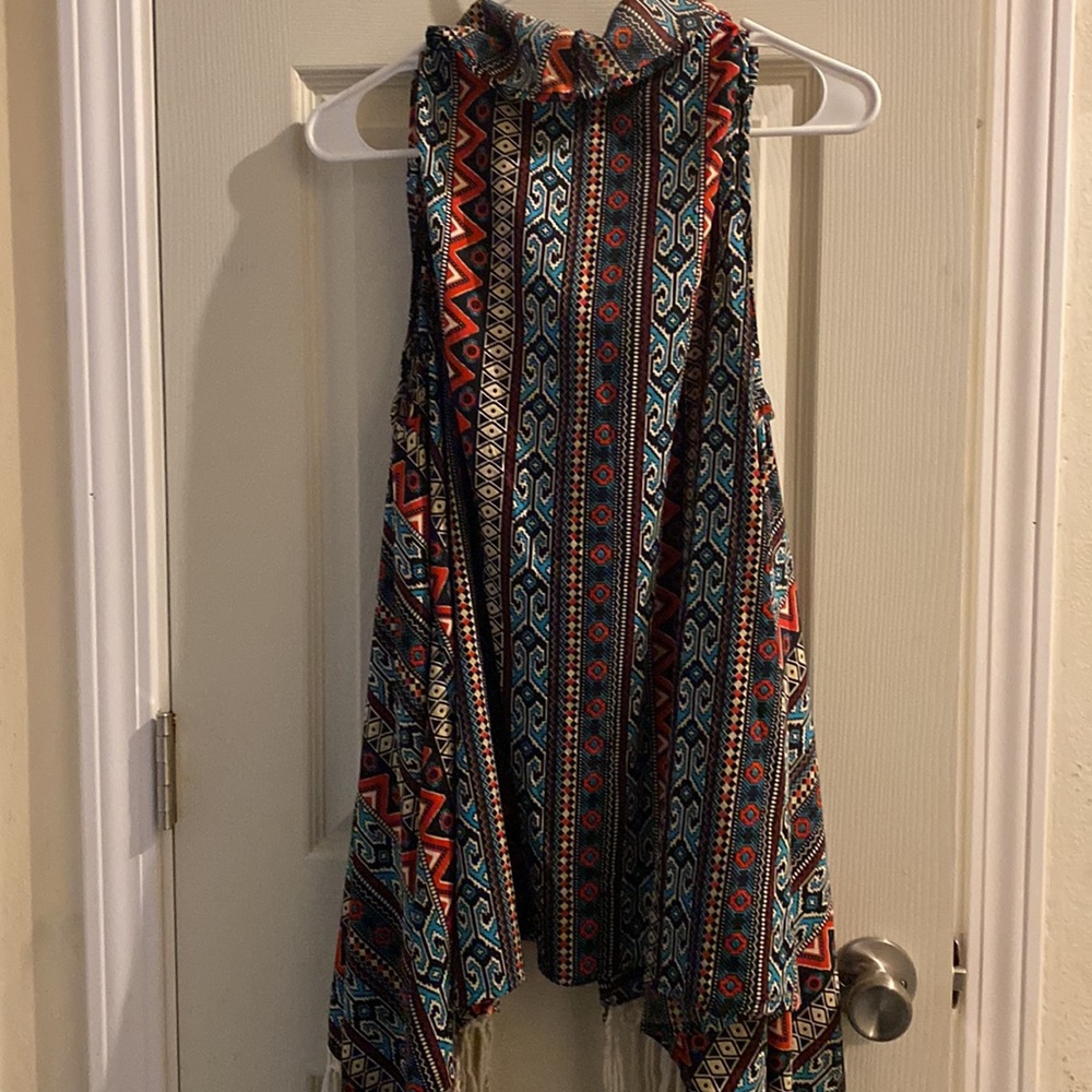 R Cinco Ranch vest. - Picture 2 of 3